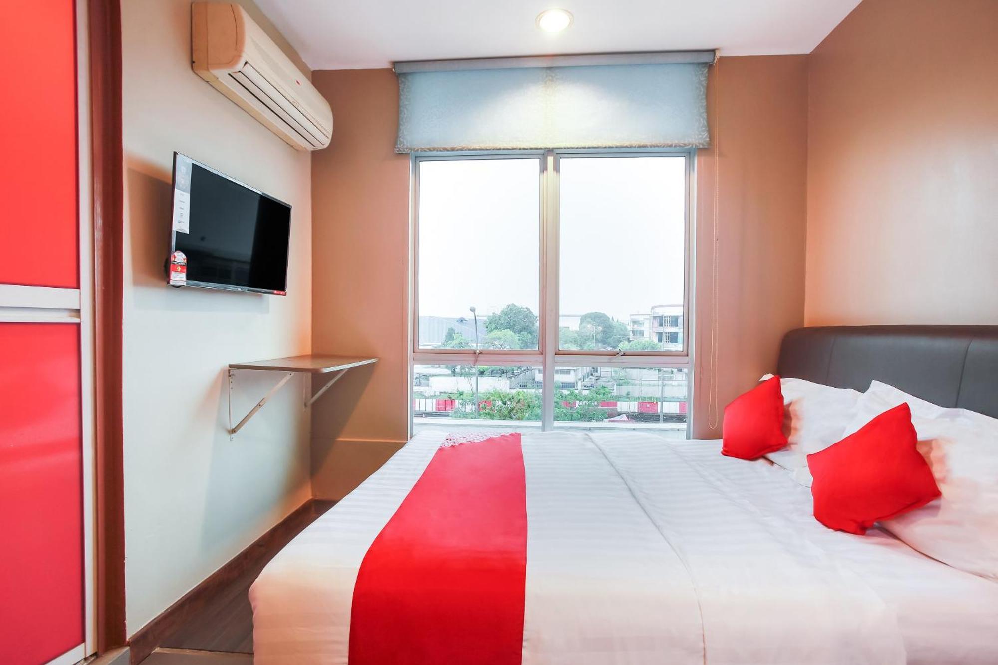 OYO 90282 Hotel Taj Inn, Seksyen 7 Shah Alam Kültér fotó